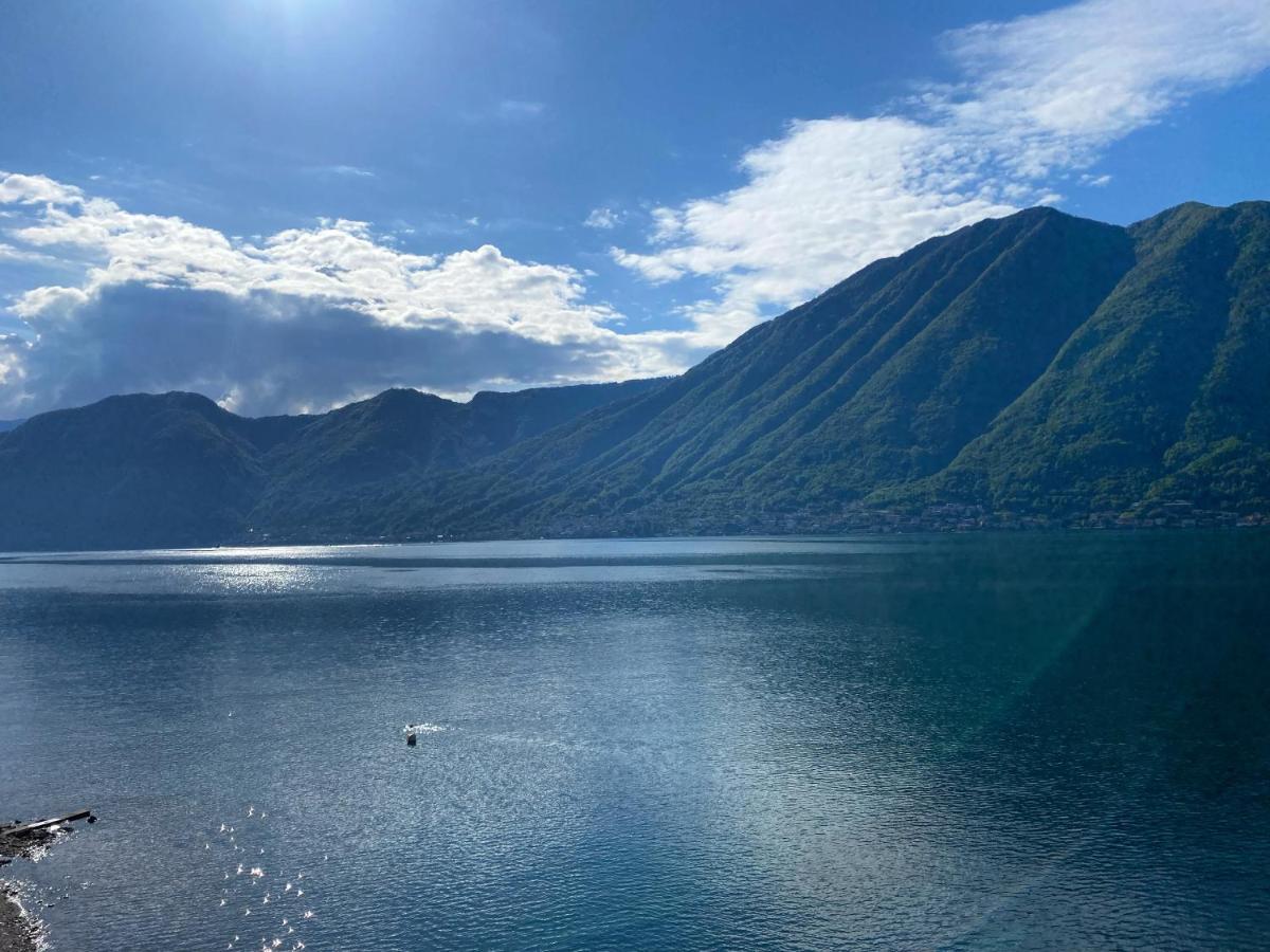 Appartamento La casa di Paolo  Colonno Esterno foto